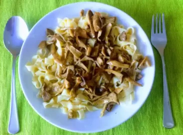 pašta s gljivama i malo maslinovog ulja